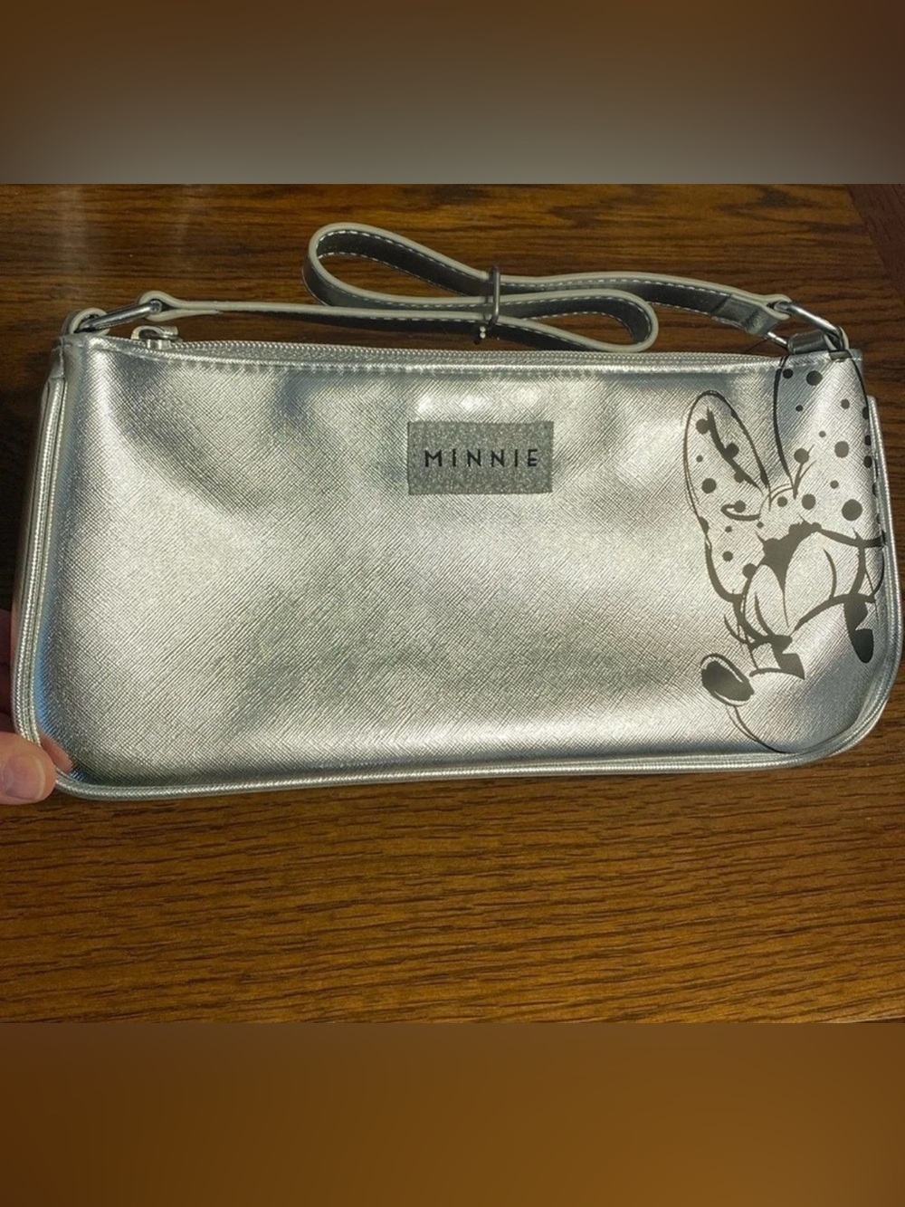 Dani By Danielle Nicole Disney Minnie Mouse Metallic Silver Shoulder Bag NWT